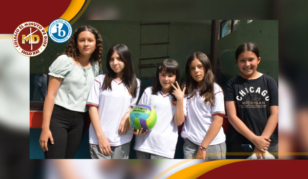 Bienvenida a Los Estudiantes Nuevos