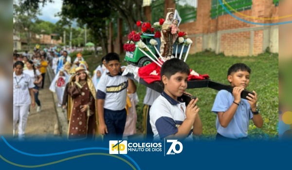 Celebramos a nuestra Virgen del Carmen