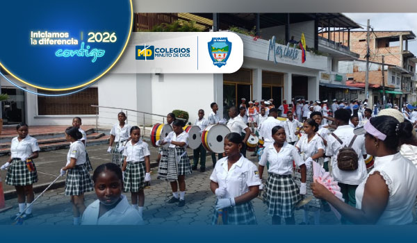 Banda de Paz en el desfile conmemorativo del 20 de julio
