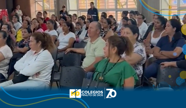Escuela de Padres bajo el lema “Familias con compromiso”