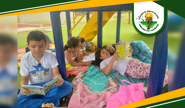Pijamada Literaria ELLAS
